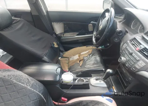 2008 Honda Accord 2.4 Ex-L z USA, uszkodzony, nr VIN 1HGCP26868A136562